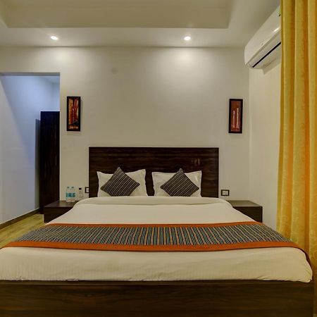 Country Inn Hotels & Resorts Vrindavan Luaran gambar