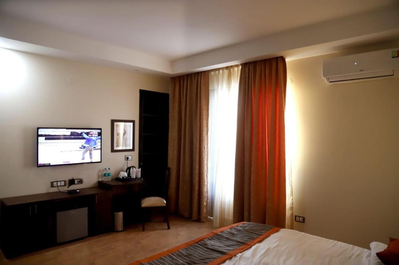 Country Inn Hotels & Resorts Vrindavan Luaran gambar
