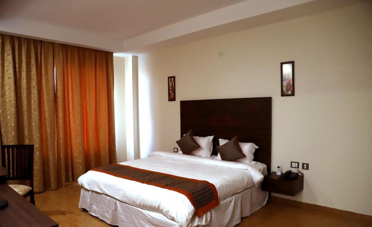 Country Inn Hotels & Resorts Vrindavan Luaran gambar