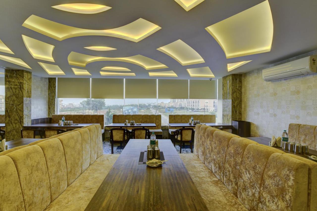 Country Inn Hotels & Resorts Vrindavan Luaran gambar