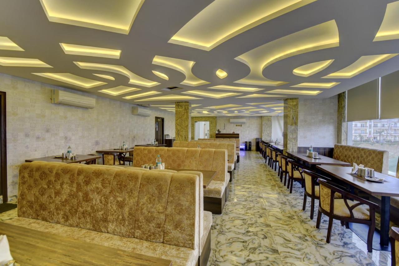 Country Inn Hotels & Resorts Vrindavan Luaran gambar